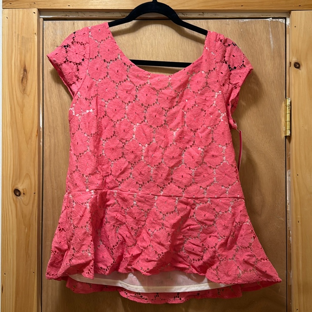 NWT Coral, lace peplum cap sleeve top